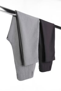 damskie-spodnie-garniturowe-czarne-4angels